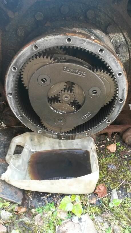 Hitachi EX120-S Køregear Transmisija