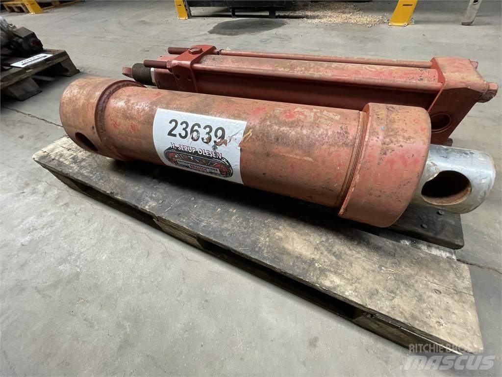  Hydr. cylinder Hidraulika