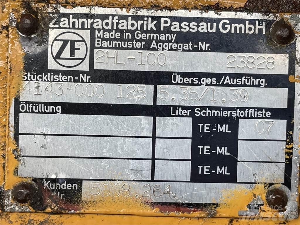 Liebherr A902 Køregear Transmisija