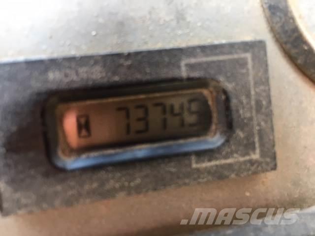 Liebherr R312 til ophug Bageri guseničari