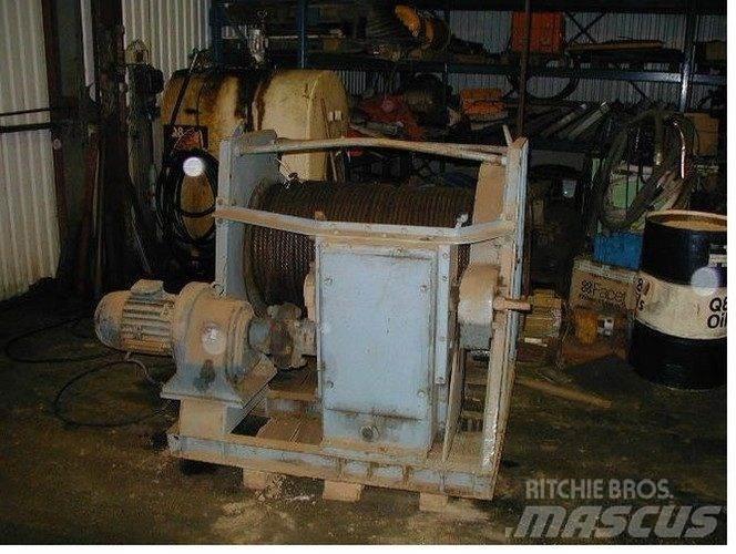  Spil Utovorne dizalice, vitla i liftovi za materijal