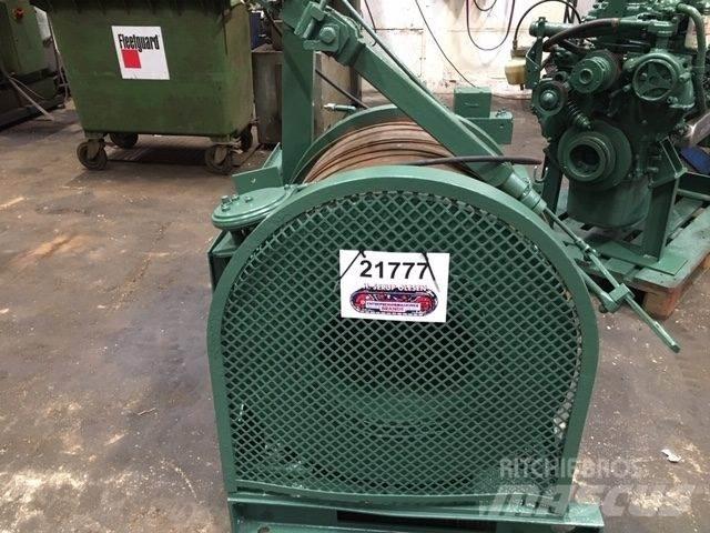  Spil, hydraulisk Utovorne dizalice, vitla i liftovi za materijal