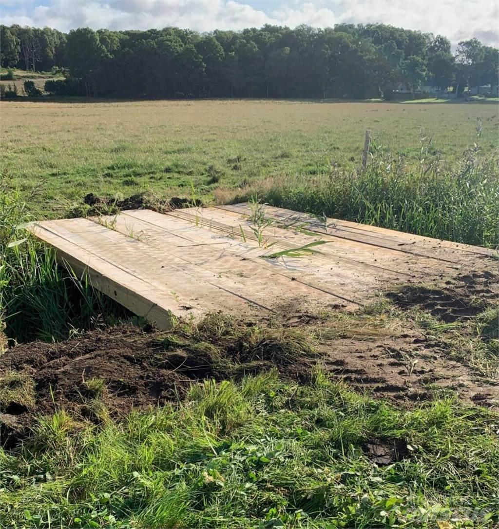  Træmadrasser - 39 stk. Ostale komponente za građevinarstvo
