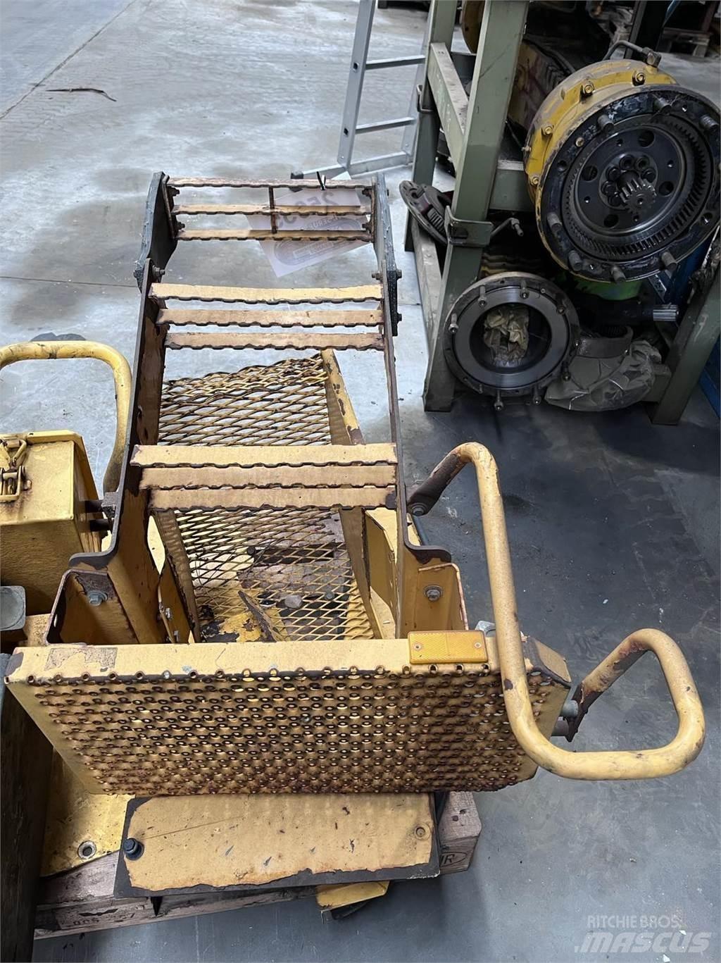  Trappe, Volvo L90E Ostale komponente za građevinarstvo