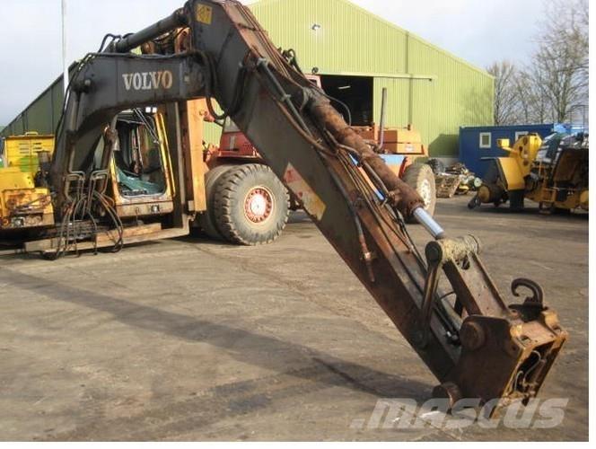 Volvo EC210BLC til ophug Bageri guseničari