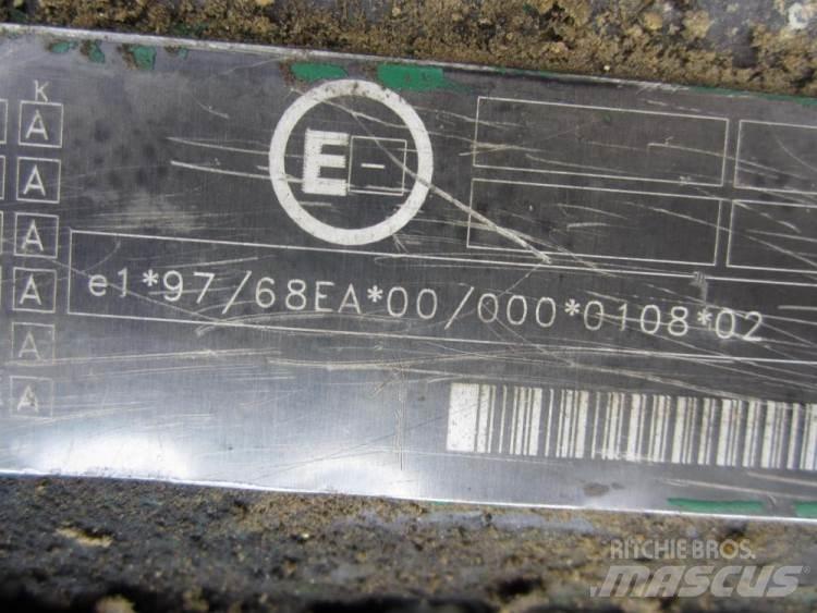Volvo EC290BLC til ophug Bageri guseničari