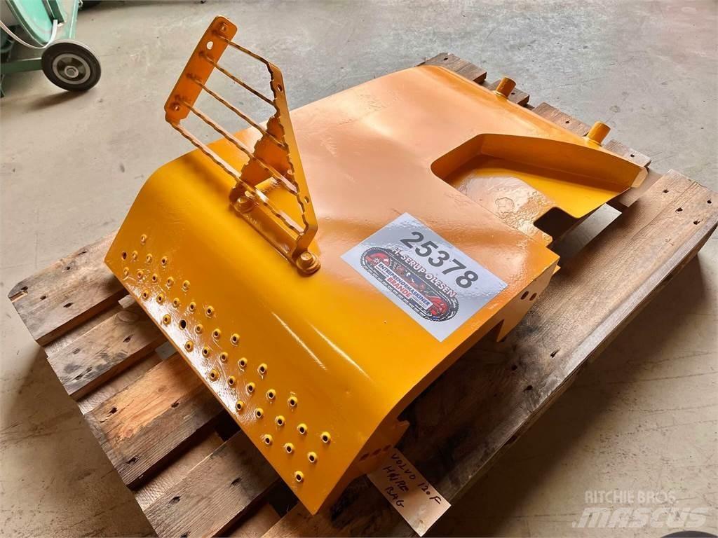 Volvo L120F bagskærm Ostale komponente za građevinarstvo