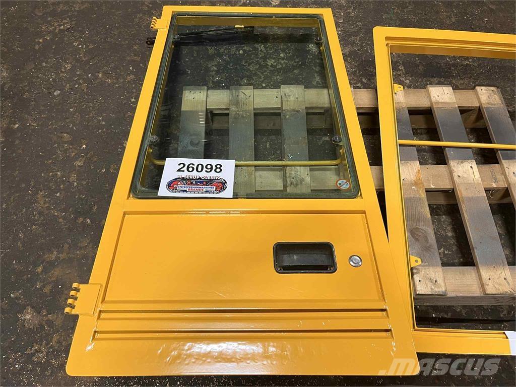 Volvo L70B dør Ostale komponente za građevinarstvo