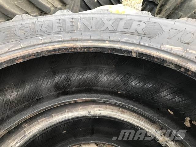  Rear Tyres Gume, točkovi i felne