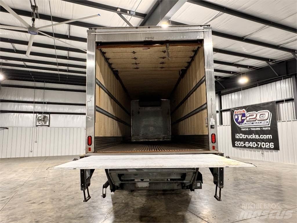 Freightliner M2 106 Kamioni hladnjače