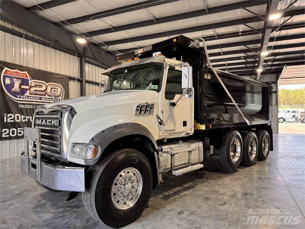 Mack GU713 Kiperi kamioni