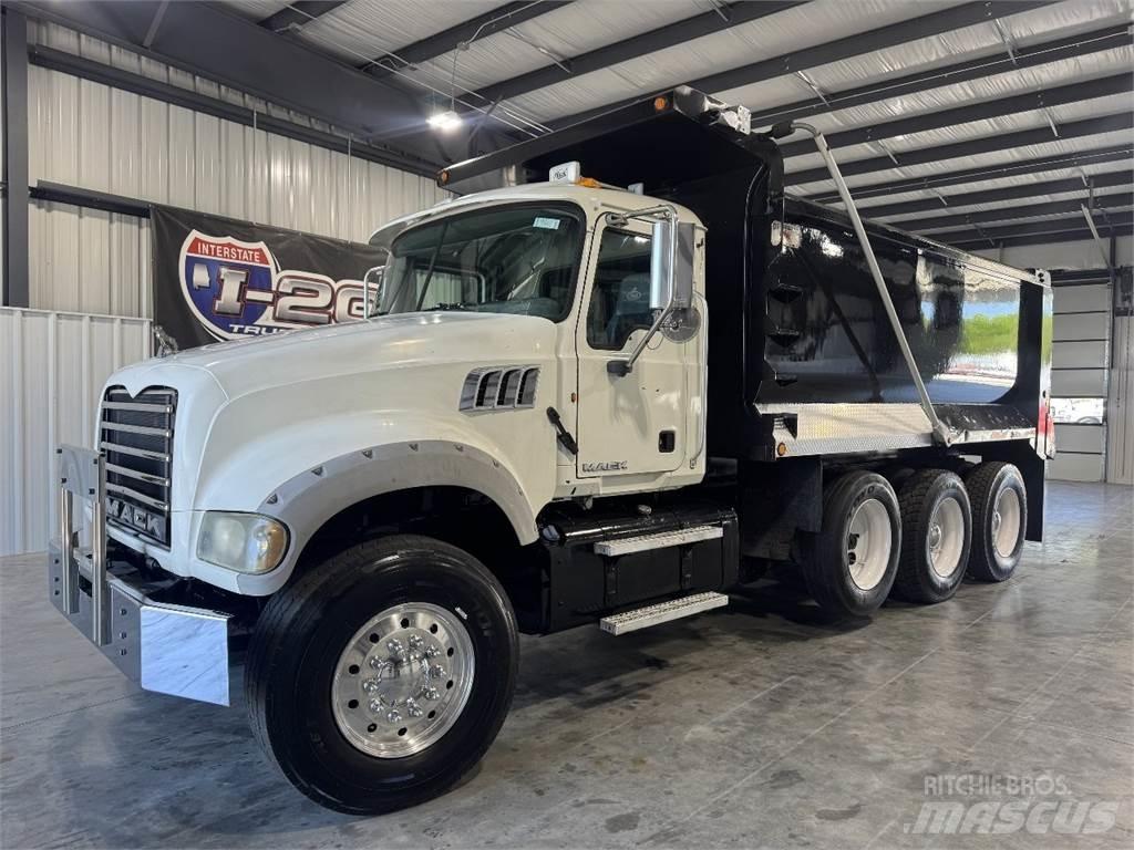 Mack GU713 Kiperi kamioni