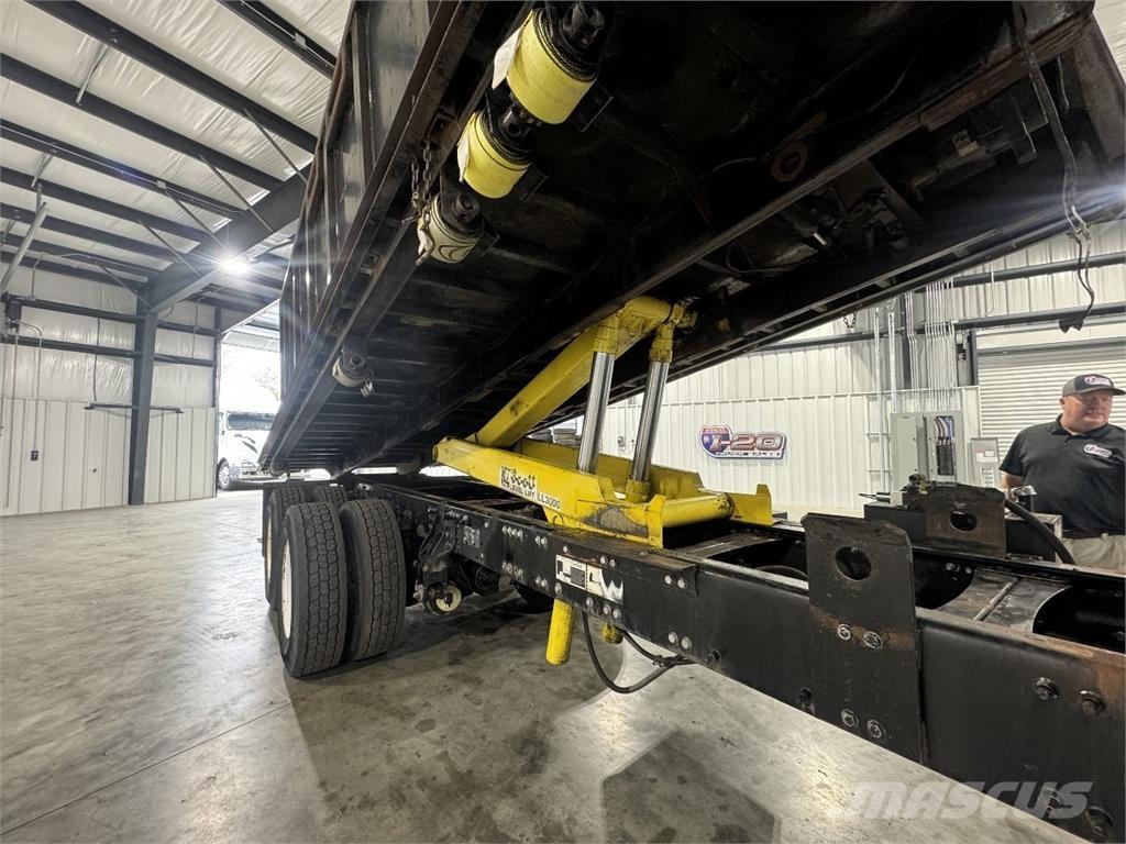 Mack GU813 Platforme