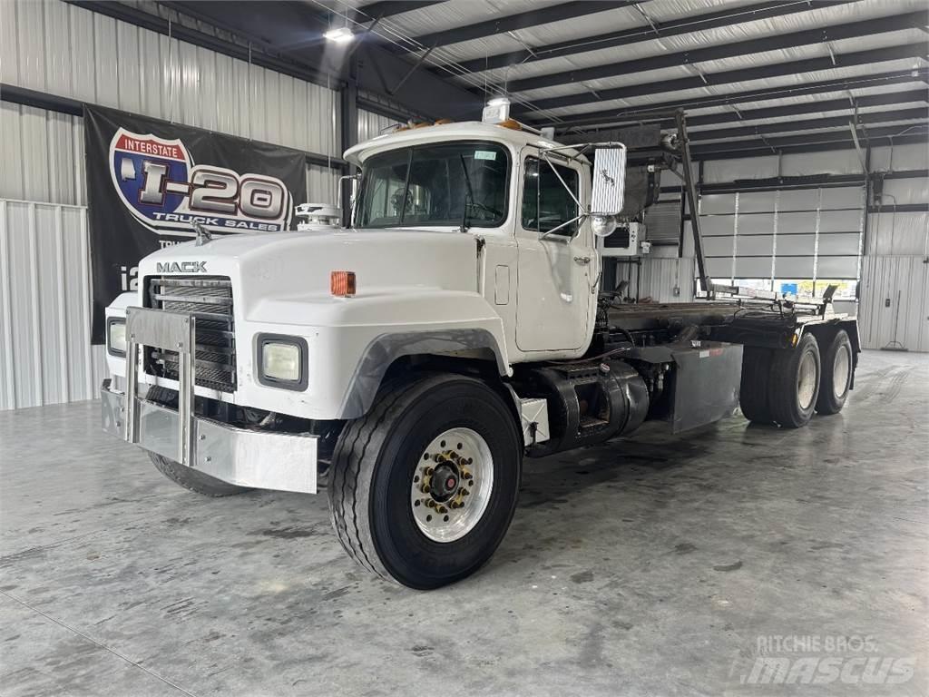 Mack RD690S Kontejnerski kamioni