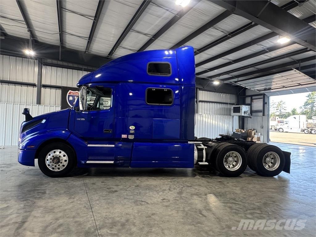 Volvo VNL860 Tegljači