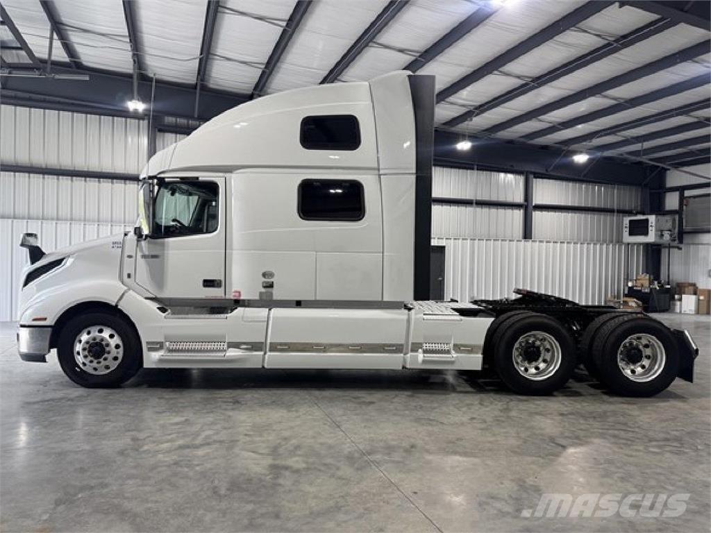 Volvo VNL860 Tegljači