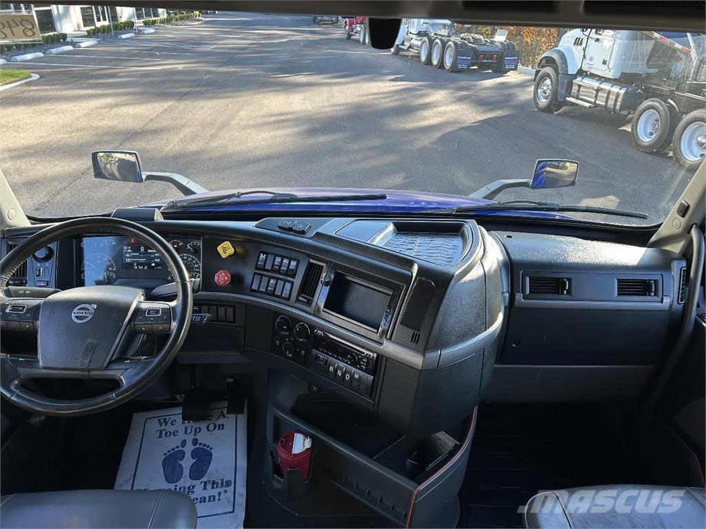 Volvo VNL860 Tegljači