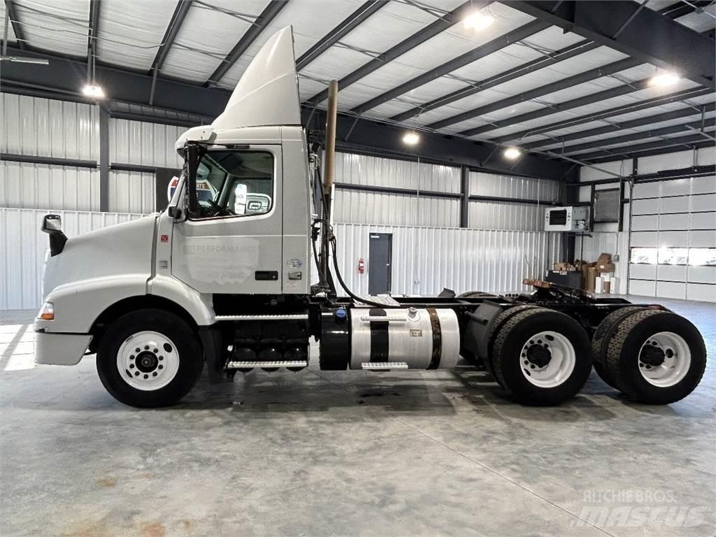 Volvo VNM Tegljači