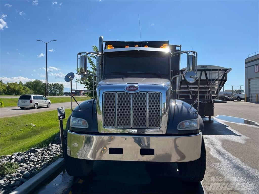 Peterbilt 348 Kiperi kamioni