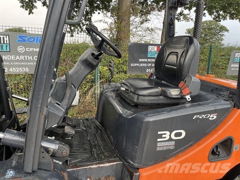 Doosan D30S-5 Viljuškari - ostalo