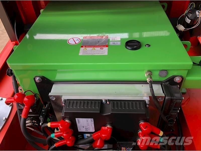 EP EFL302 Električni viljuškari