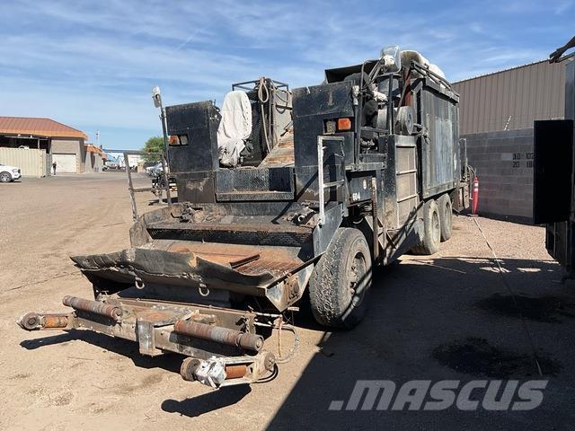 Bergkamp M1 Asfaltni finišeri