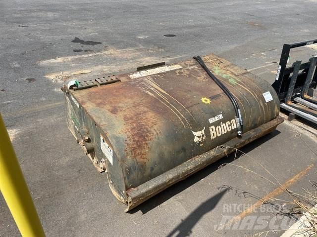 Bobcat 72 Mašine za čišćenje