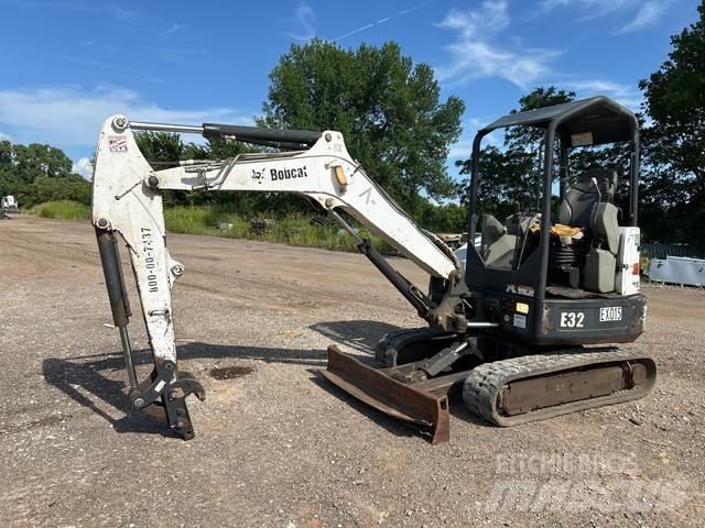 Bobcat E32 Bageri guseničari