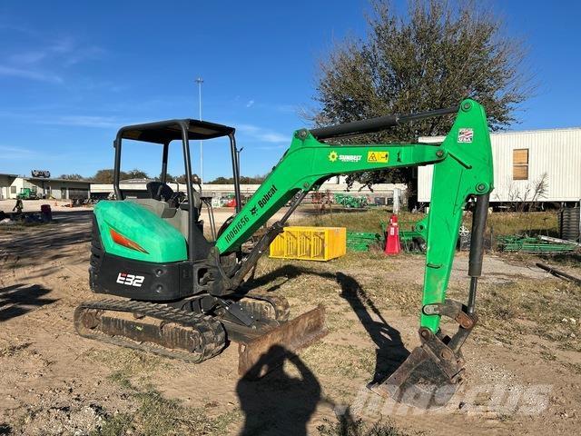 Bobcat E32 Bageri guseničari