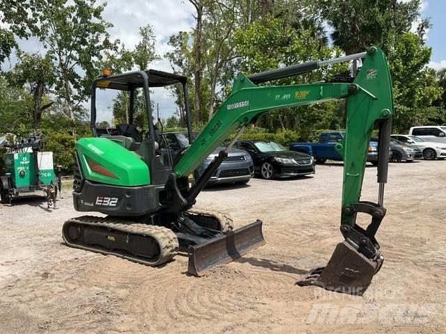 Bobcat E32I Bageri guseničari