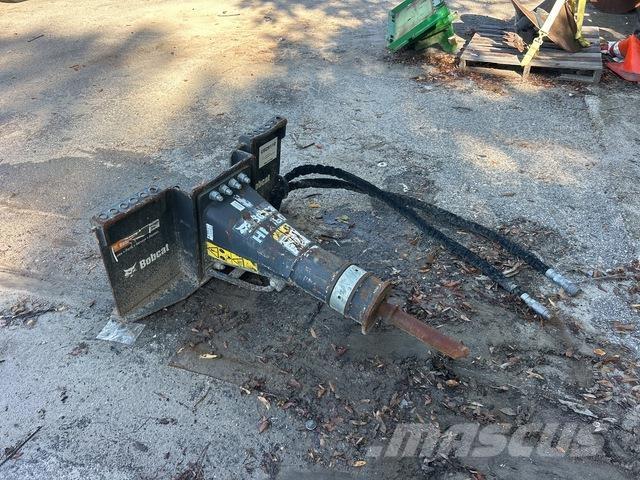 Bobcat HB680 Čekići