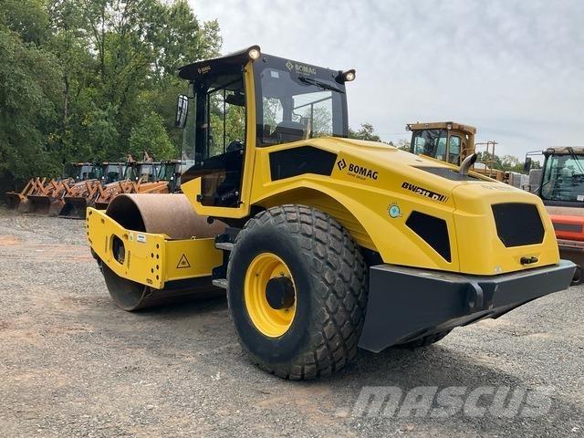 Bomag BW211 D Valjci sa jednim bubnjem