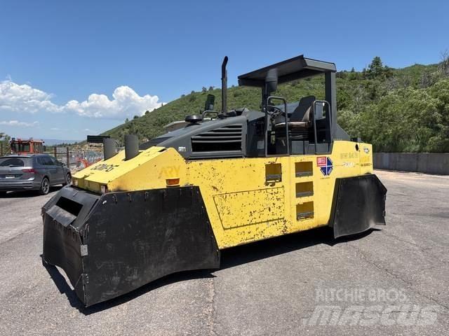 Bomag BW24R Gumeni valjci na točkovima