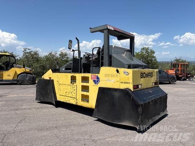 Bomag BW24R Gumeni valjci na točkovima