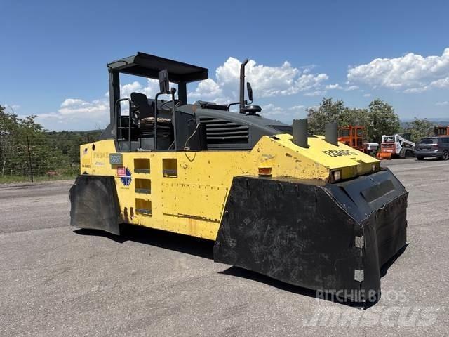 Bomag BW24R Gumeni valjci na točkovima