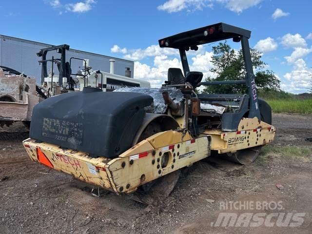 Bomag BW266AD Valjci sa duplim bubnjem