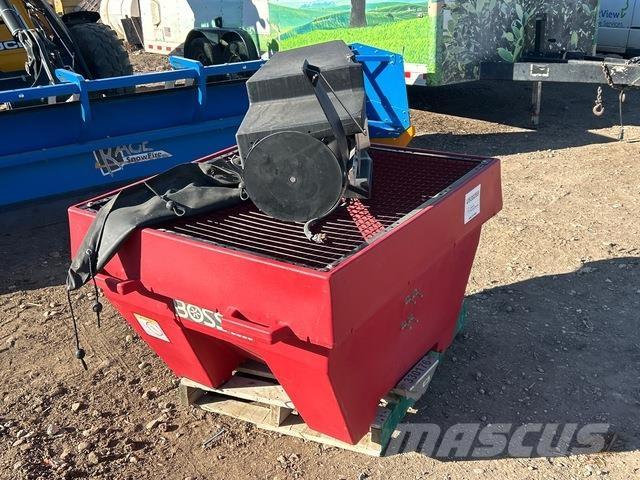 Boss  Posipači soli i peska