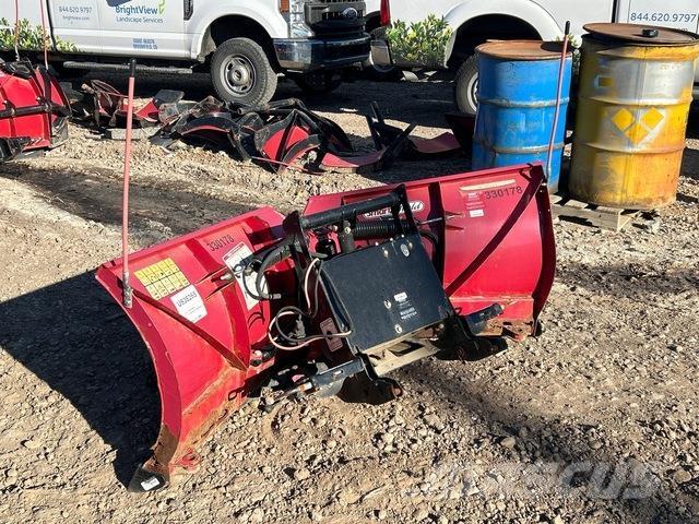 Boss XT Snežne daske i plugovi