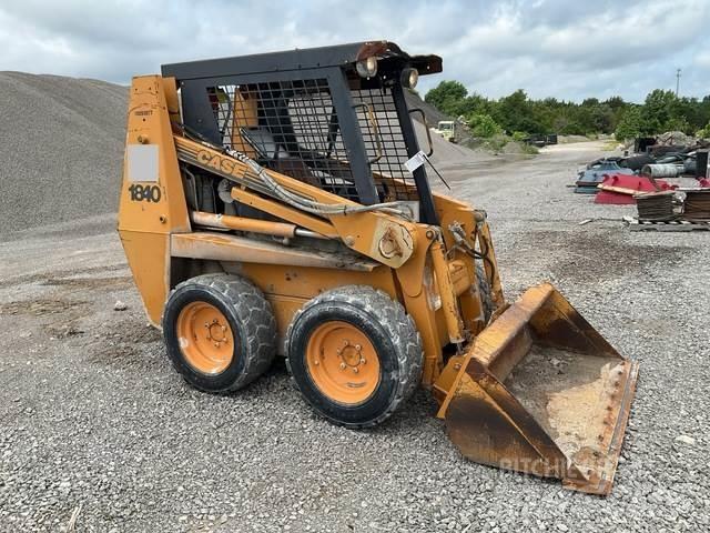 CASE 1840 Skid steer mini utovarivači