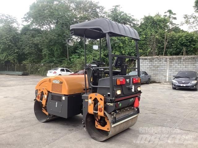 CASE 450DX Valjci sa duplim bubnjem