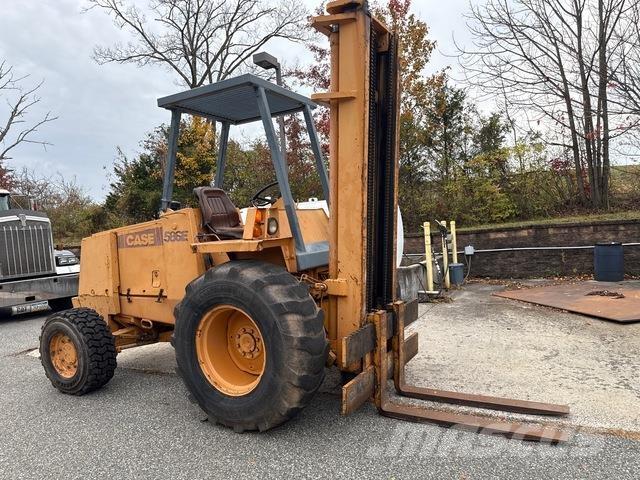 CASE 586E Vanterenski viljuškar