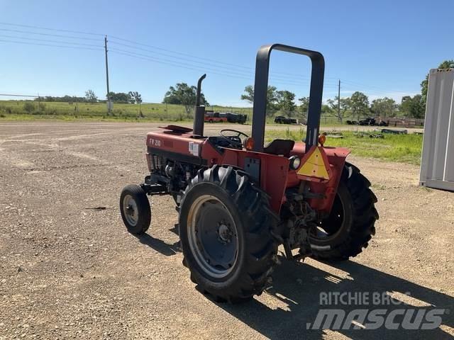Case IH 385 Traktori