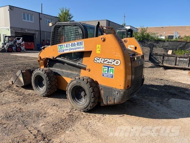 CASE SR250 Skid steer mini utovarivači