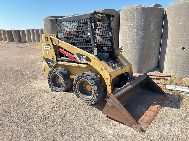 CAT 226B2 Skid steer mini utovarivači