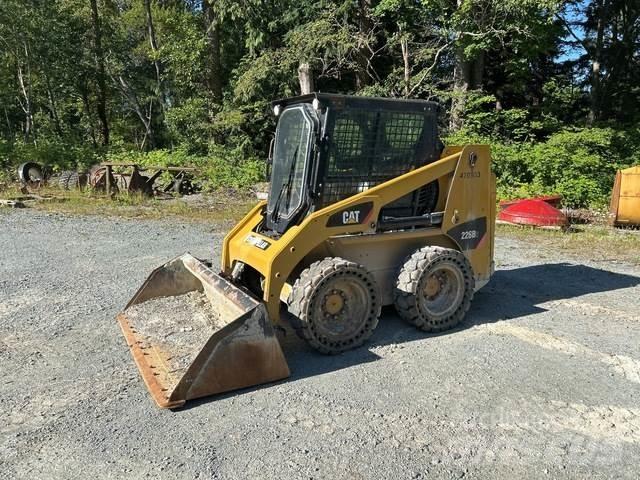 CAT 226B3 Skid steer mini utovarivači
