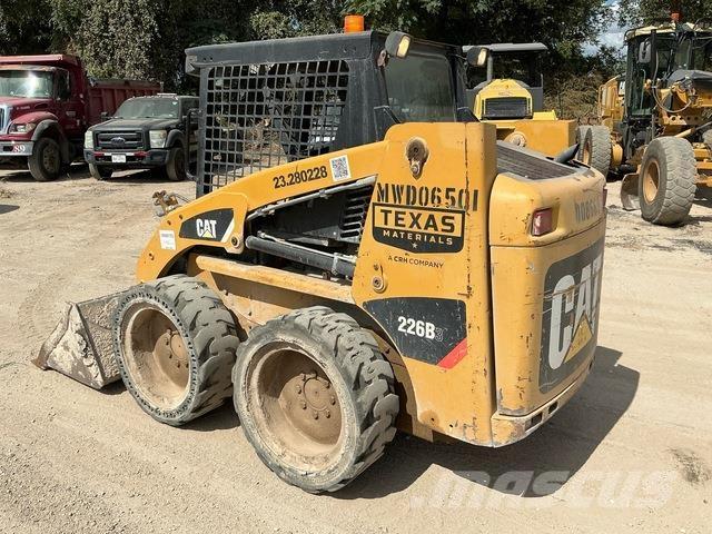 CAT 226B3 Skid steer mini utovarivači