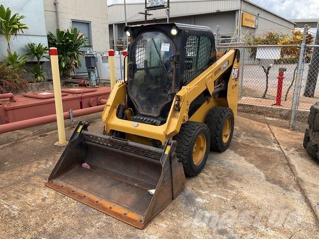 CAT 226D3 Skid steer mini utovarivači