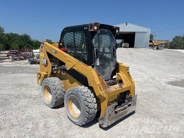 CAT 236D3 Skid steer mini utovarivači