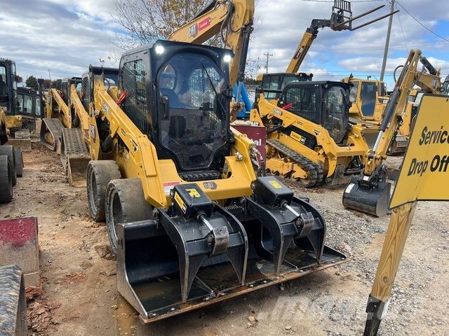 CAT 242D3 Skid steer mini utovarivači