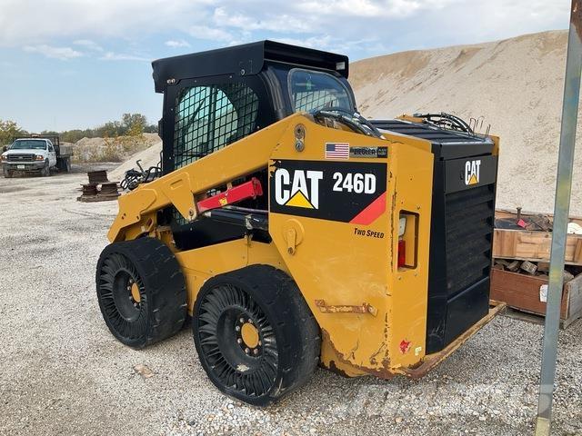 CAT 246D Skid steer mini utovarivači